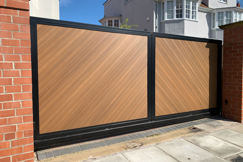 Contemporary Composite Entrance Gate