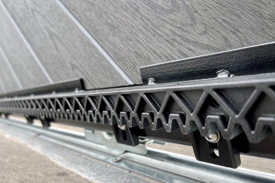 Composite Gate Track Detail